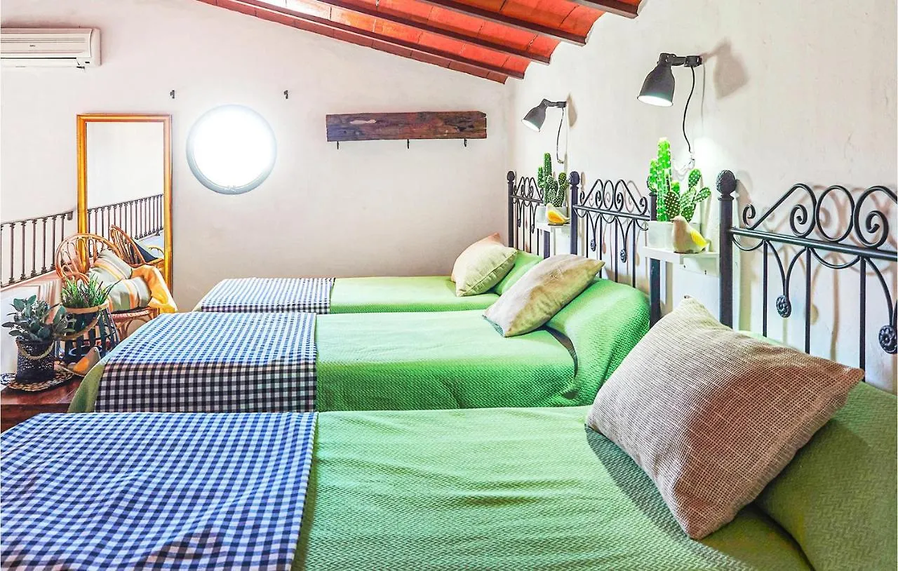 Cozy Home In Estepa With Kitchen 0*,